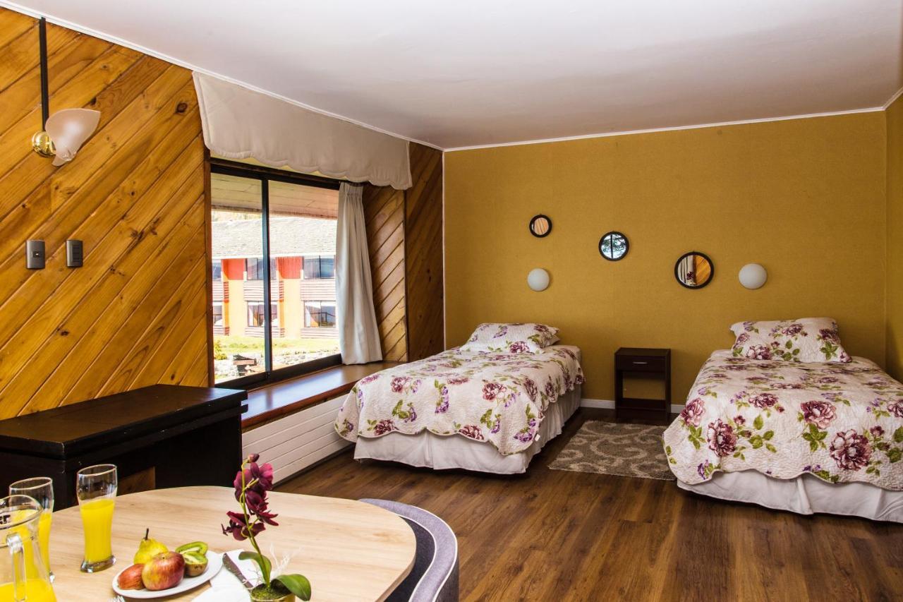 Hotel Y Cabanas Puerto Pilar Río del Sur Esterno foto